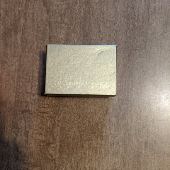 Met Museum Pendant Brooch Pin Purple Frog Rhinestone Gold Accents Green Leaf - Picture 8 of 9